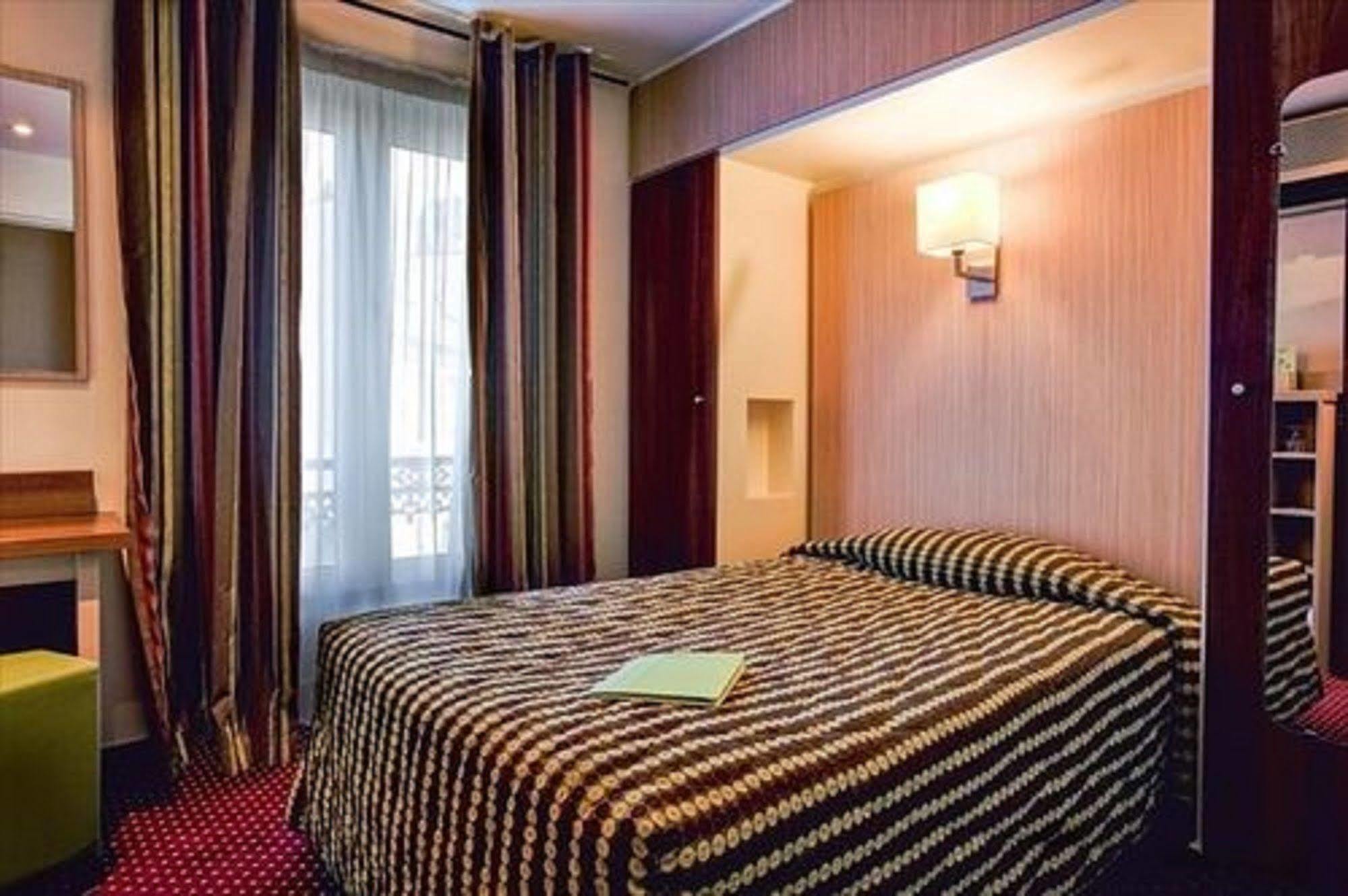 Hotel Terminus Montparnasse Париж Экстерьер фото